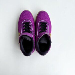 Nike Sneakers In Size 3Y